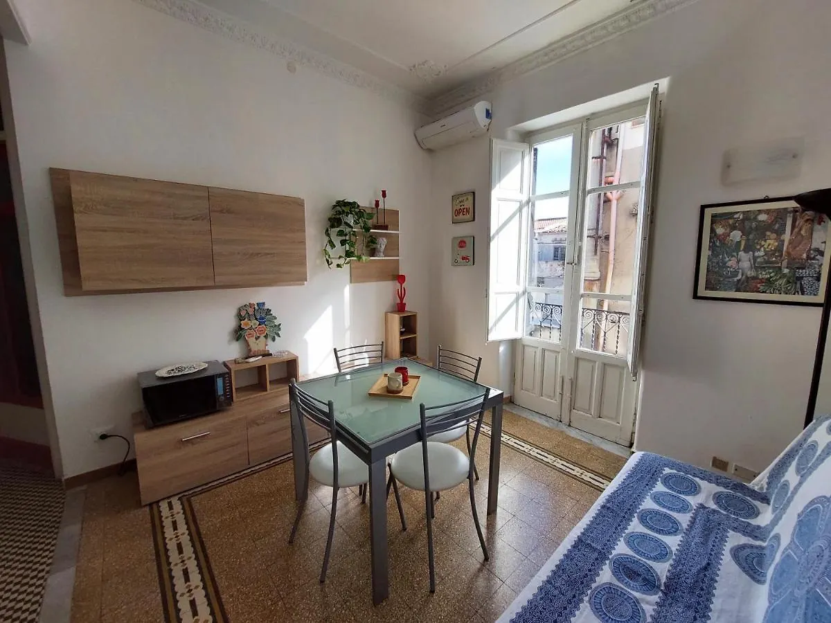 Lovely Apartment In The City Centre Palermo